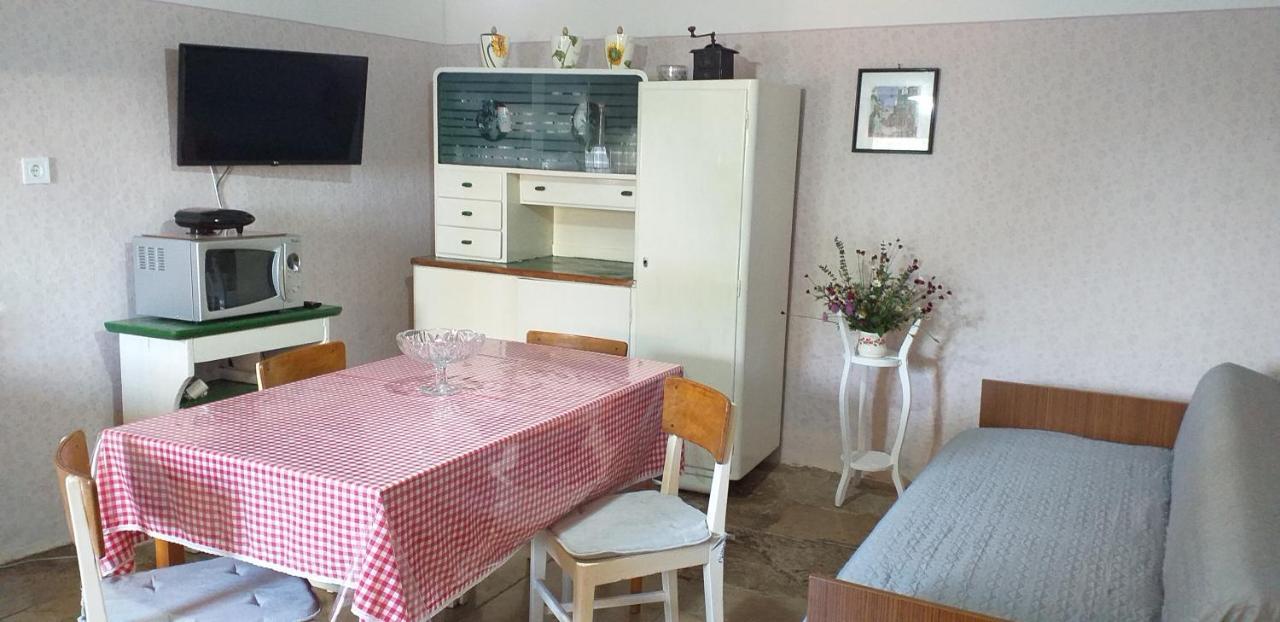 Rural Apartment Carolina Zrenj Экстерьер фото