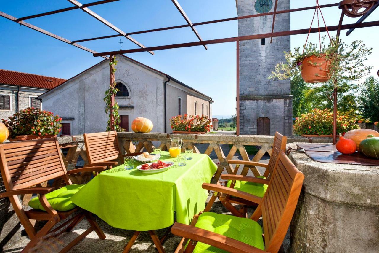 Rural Apartment Carolina Zrenj Экстерьер фото