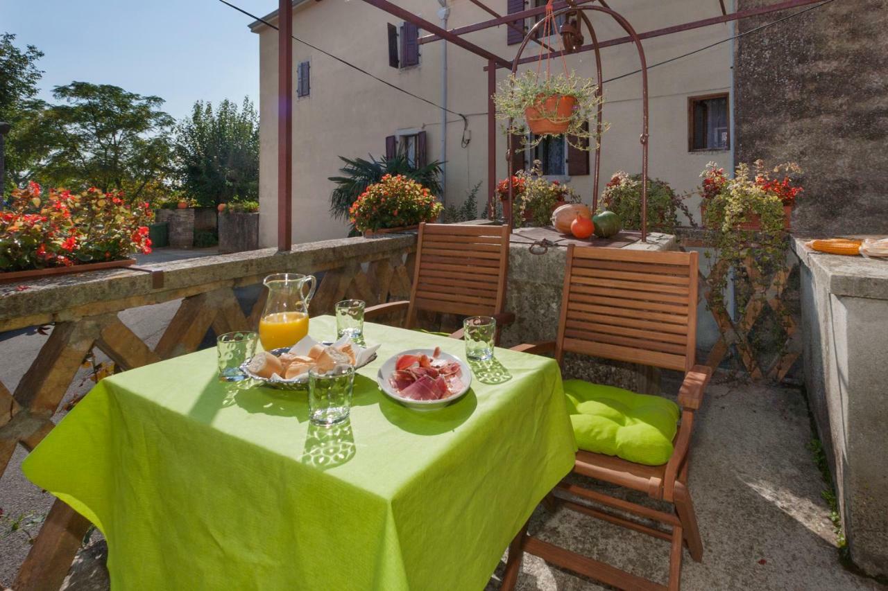Rural Apartment Carolina Zrenj Экстерьер фото