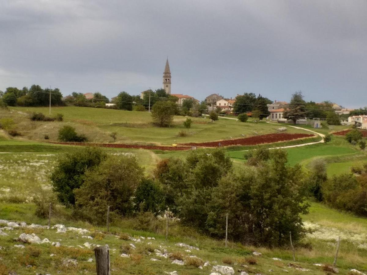 Rural Apartment Carolina Zrenj Экстерьер фото